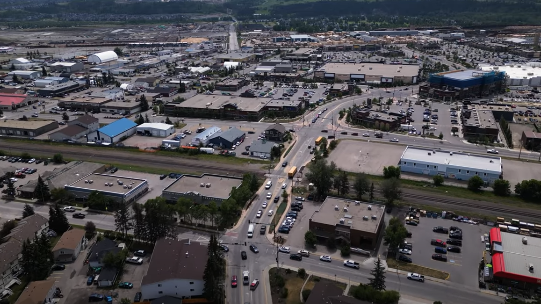 Centre Ave intersection aerial looking south