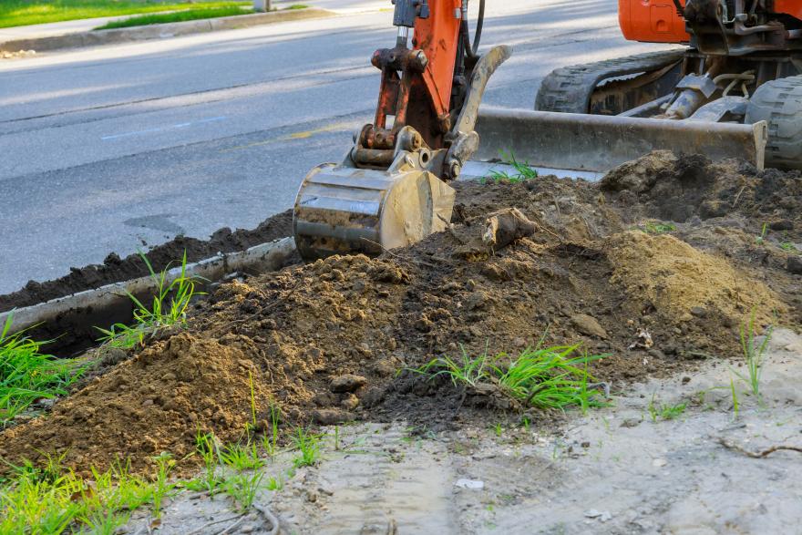digger-working-at-construction-in-excavation-pit